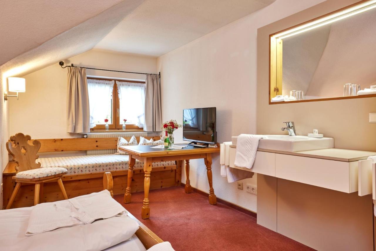 Gaestehaus Sonnenheim Миттенвальд Экстерьер фото