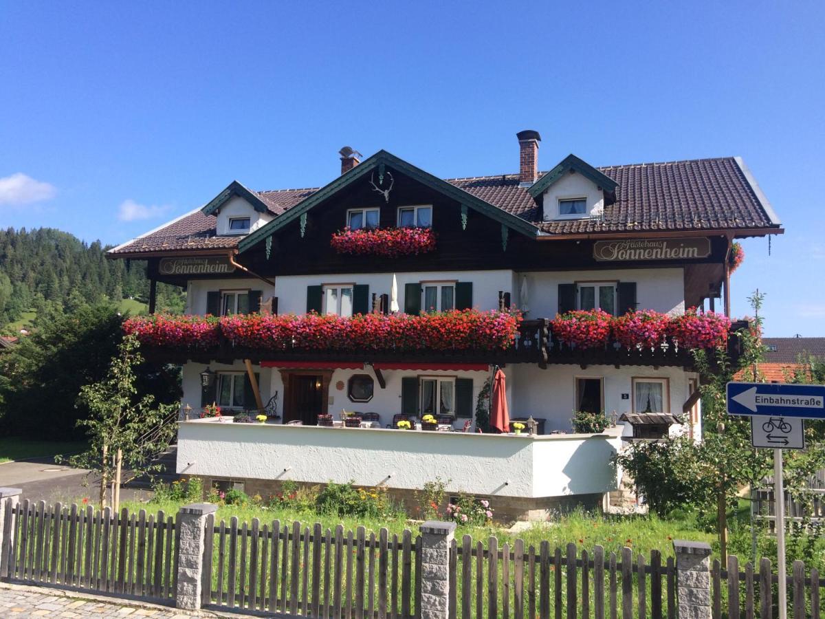 Gaestehaus Sonnenheim Миттенвальд Экстерьер фото